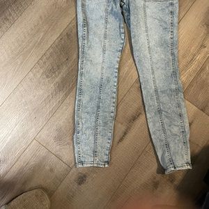 Universal Thread high rise skinny entubado de tiro alto